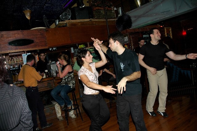 min 2005 12 04 sharkys 135